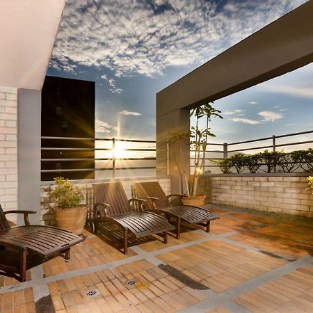 Cyan Suites Poblado By Mde Bnb Medellin Exterior photo