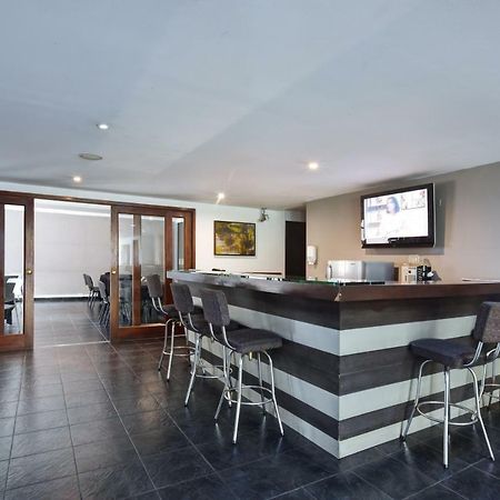 Cyan Suites Poblado By Mde Bnb Medellin Exterior photo