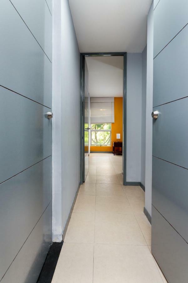 Cyan Suites Poblado By Mde Bnb Medellin Exterior photo